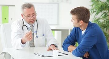 Patients consult a specialist doctor